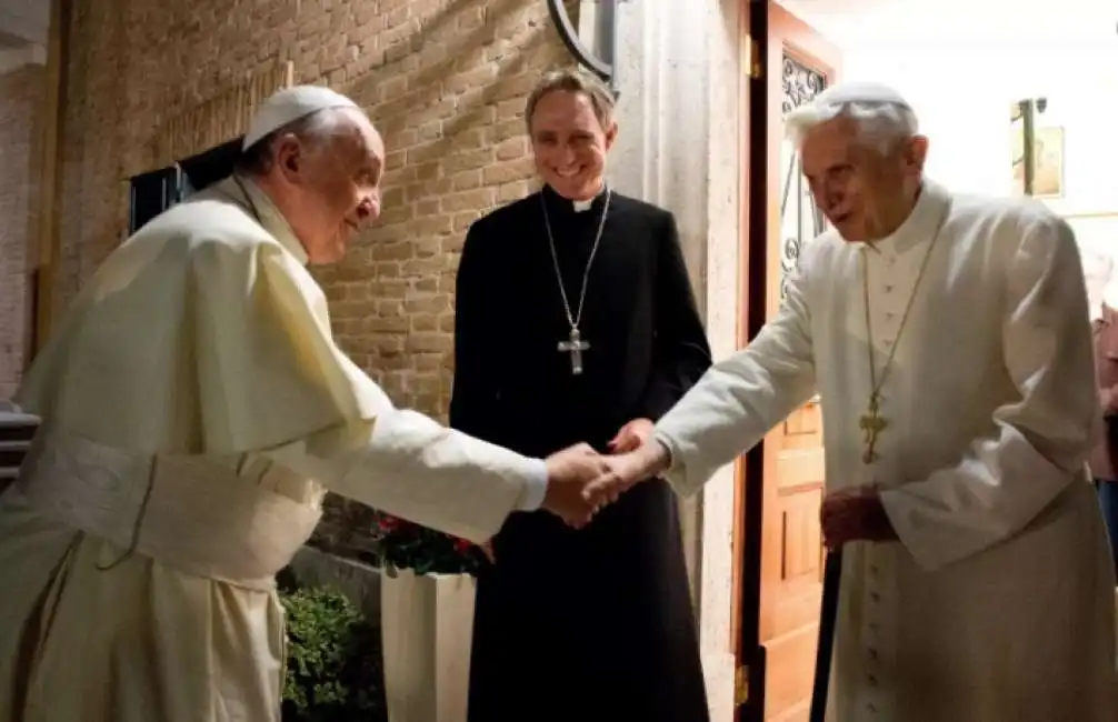 bergoglio ratzinger gaensewein 