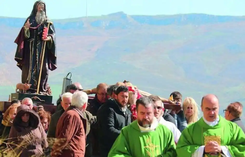 processione per la pioggia in sicilia