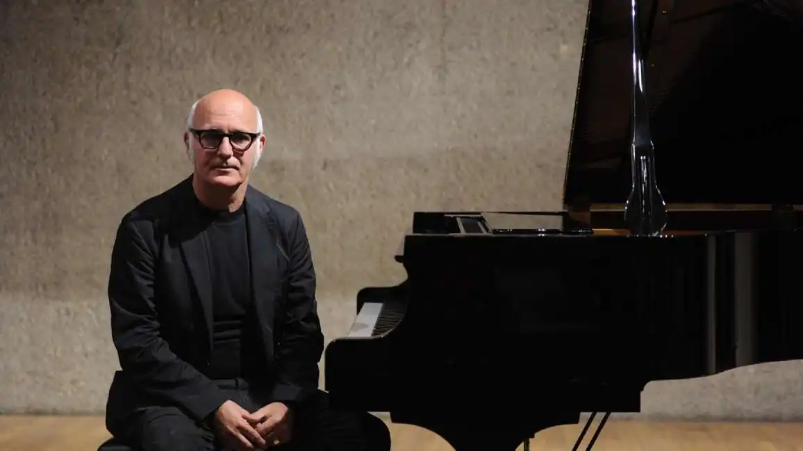 ludovico einaudi