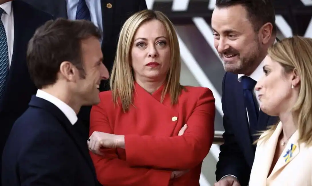 emmanuel macron giorgia meloni xavier bettel roberta mestola 