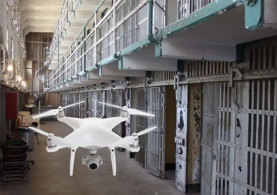 drone droni carcere carceri 