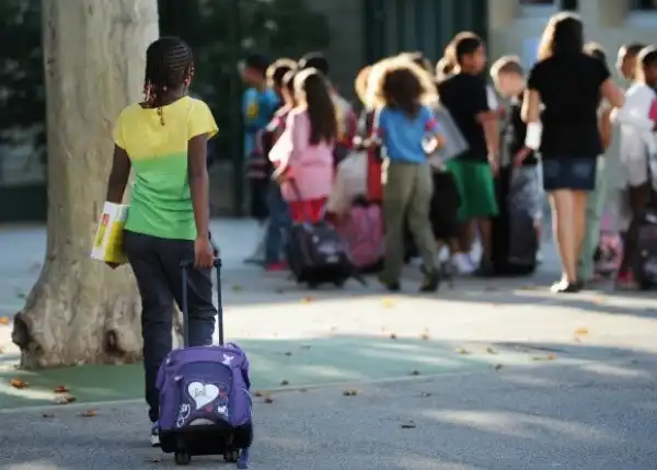 bambini stranieri a scuola