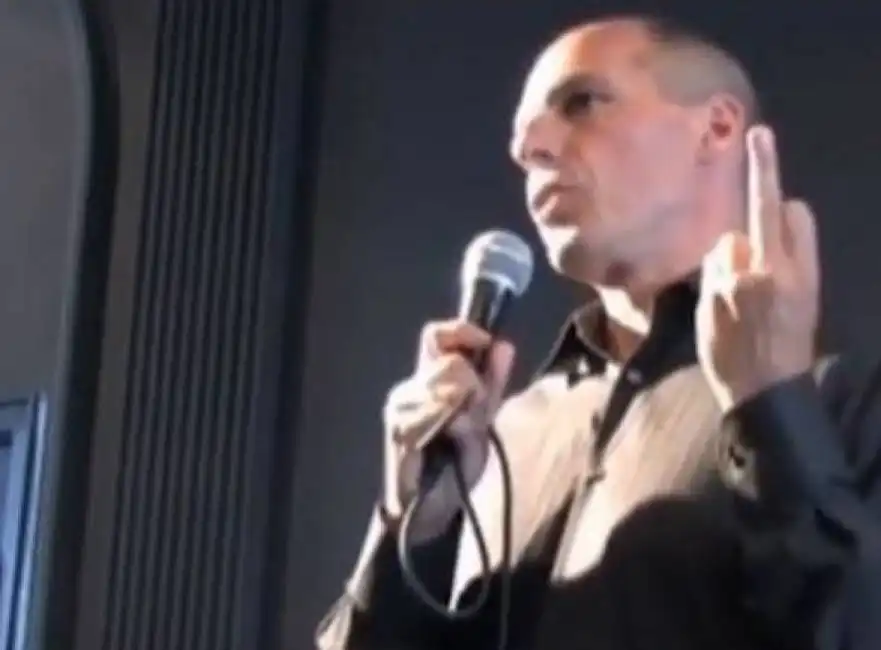 il dito medio di varoufakis 