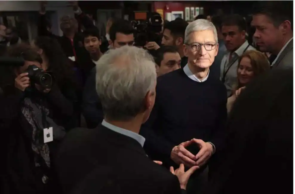 tim cook