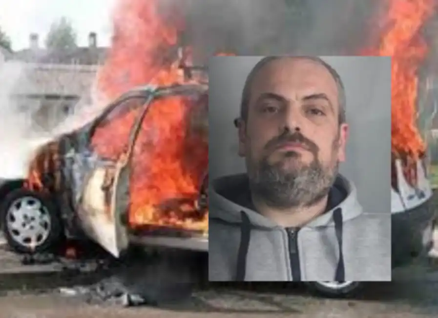 uomo dÀ fuoco all'auto dell'ex moglie 