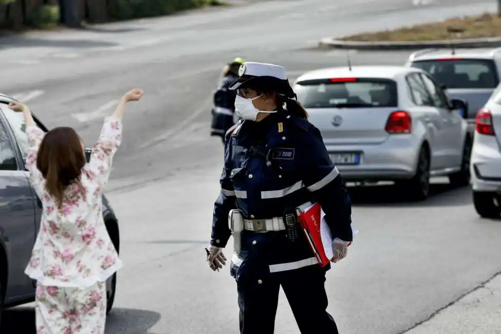 polizia donna pigiama 