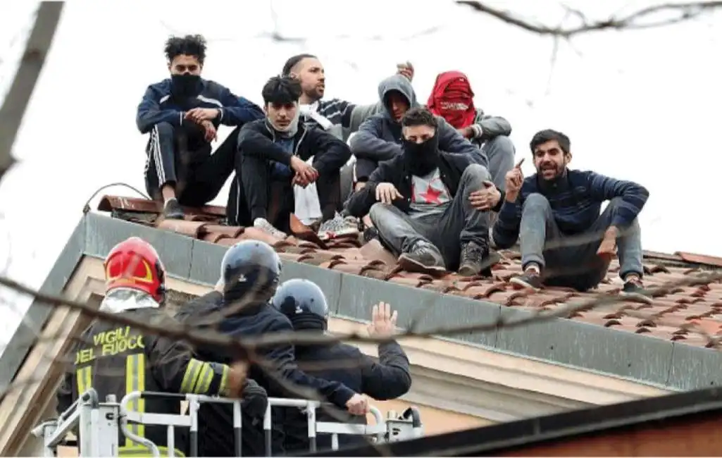 rivolta carcere san vittore detenuti carcerati