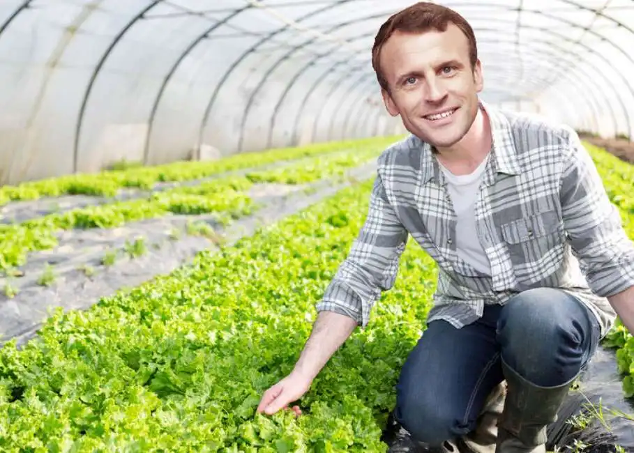 emmanuel macron agricoltore 