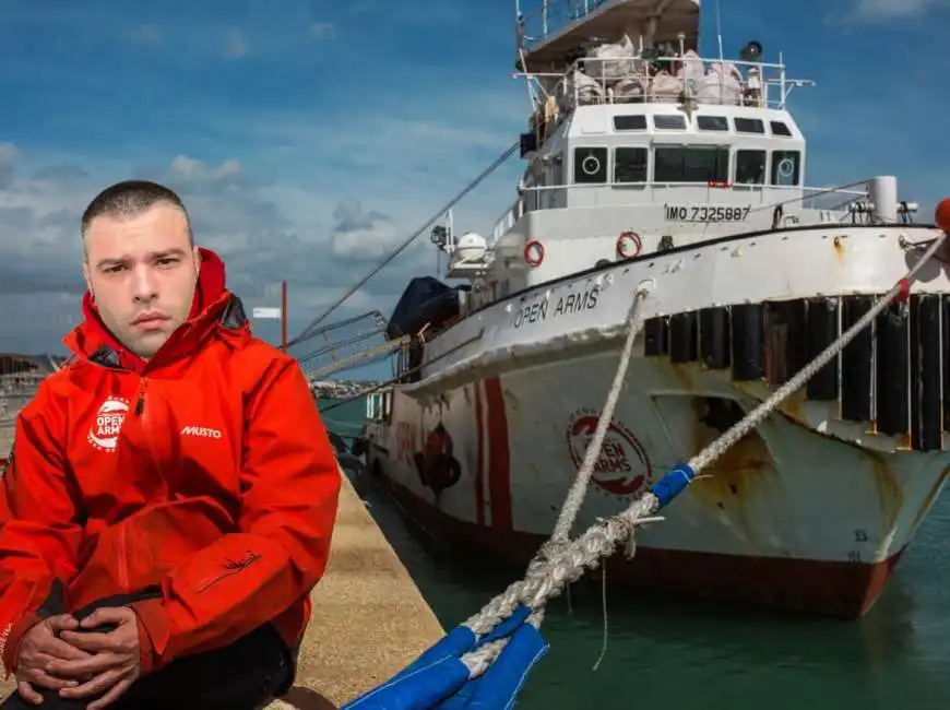 fedez ong nave capitano mediterraneo 