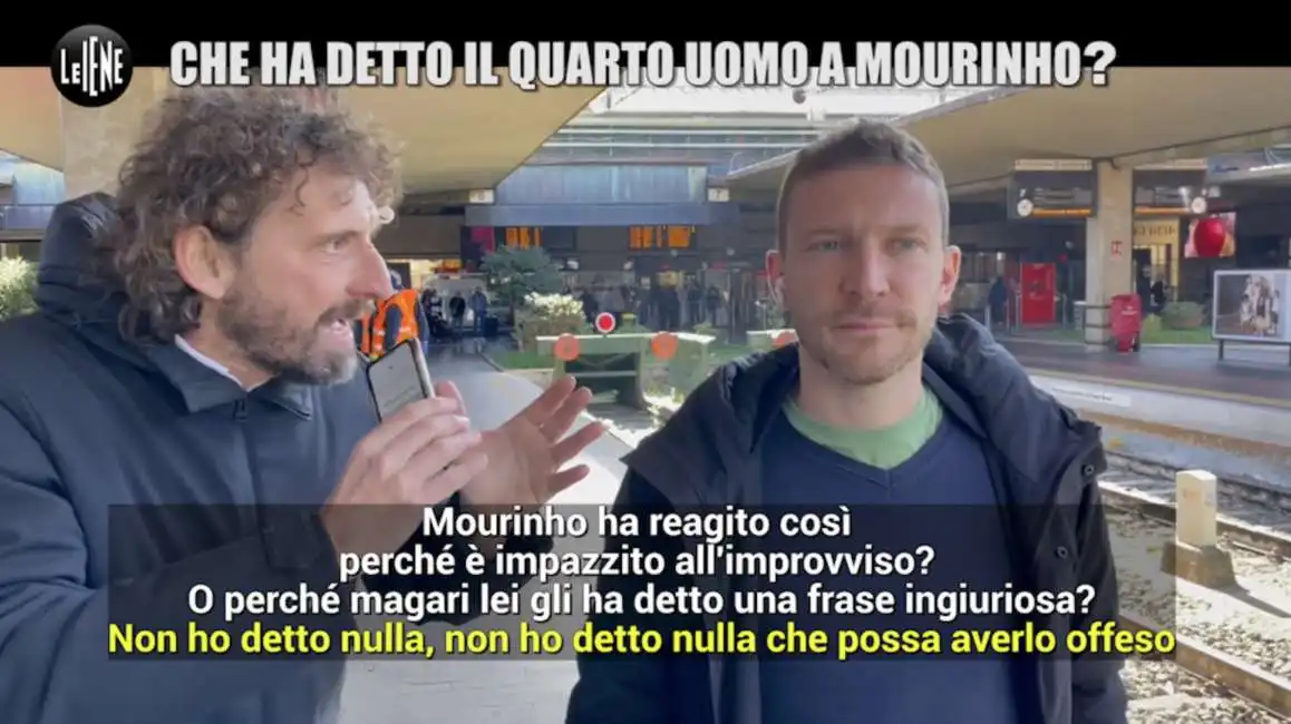 le iene - le parole del quarto uomo a mourinho - 6