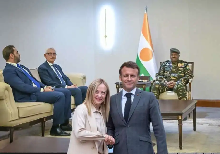 niger aise giorgia meloni emmanuel macron giovanni caravelli