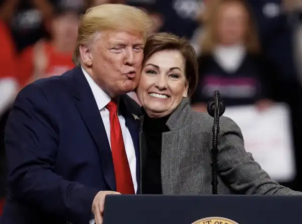 donald trump e kim reynolds