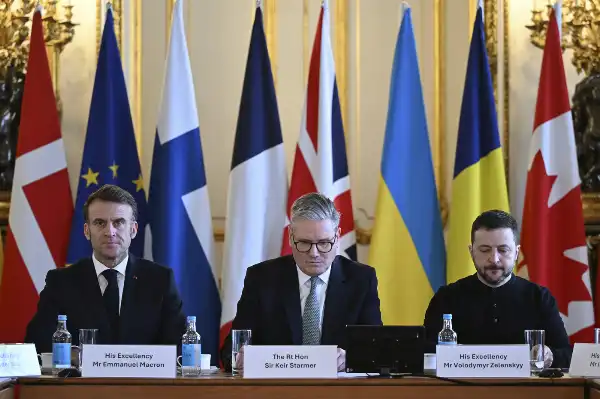 emmanuel macron - keir starmer - volodymyr zelensky 