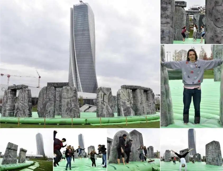 jeremy deller stonehenge