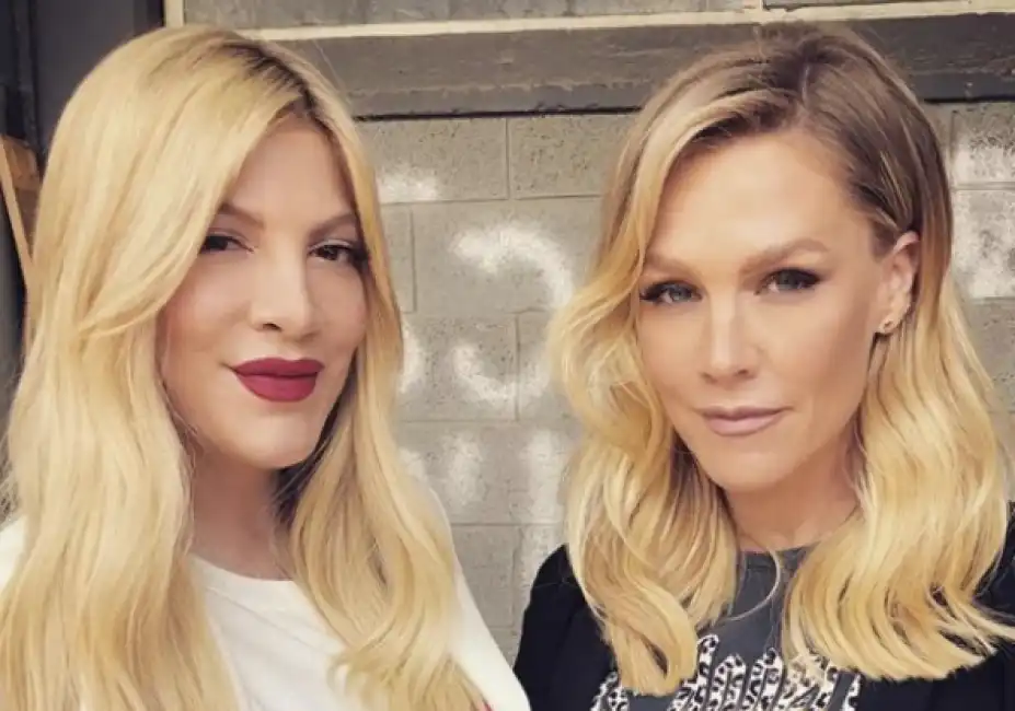 jennie garth e tori spelling - kelly e donna di beverly hills