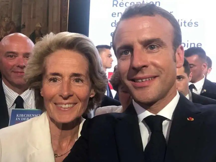 caroline cayeux emmanuel macron