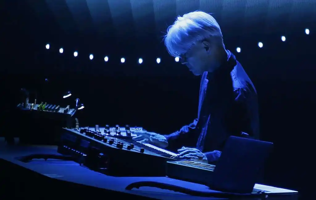 ryuichi sakamoto 