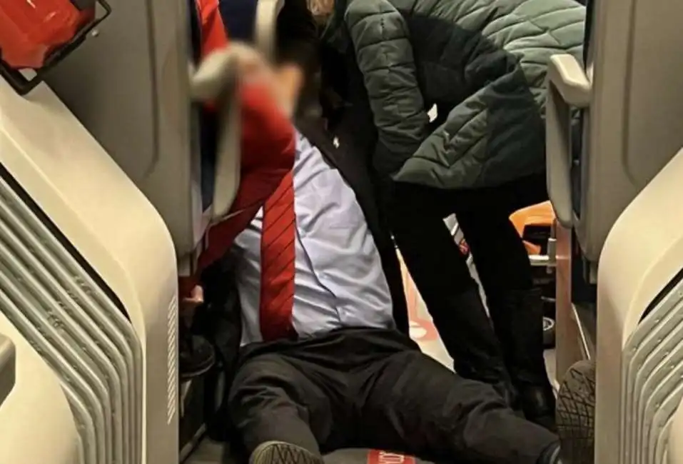 aggressione a un capotreno