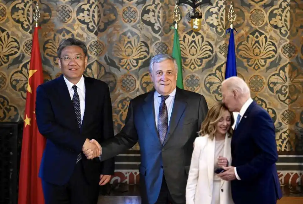 wang wentao - antonio tajani giorgia meloni joe biden 