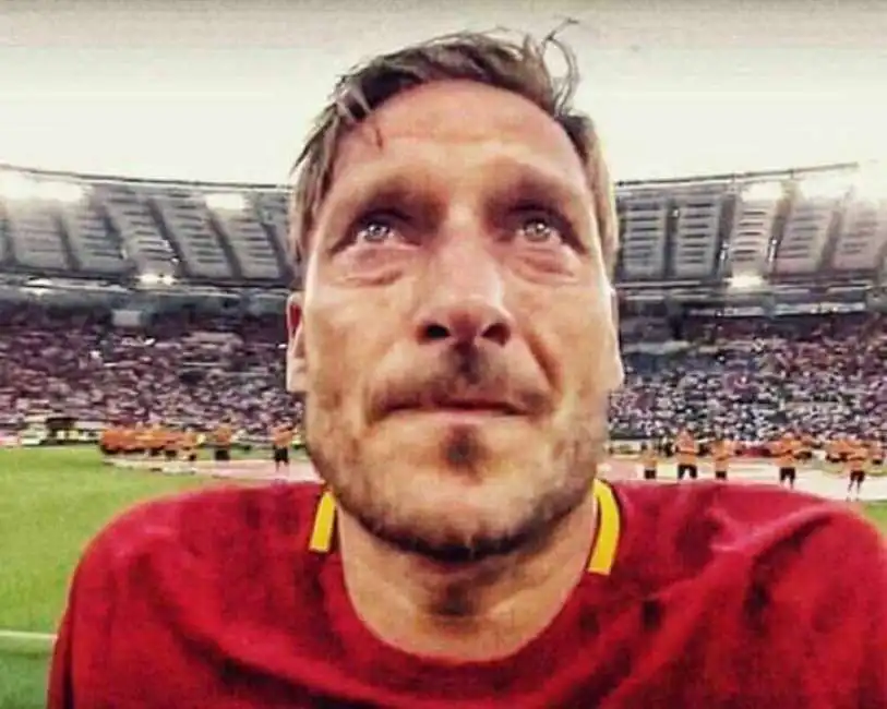 totti in lacrime 