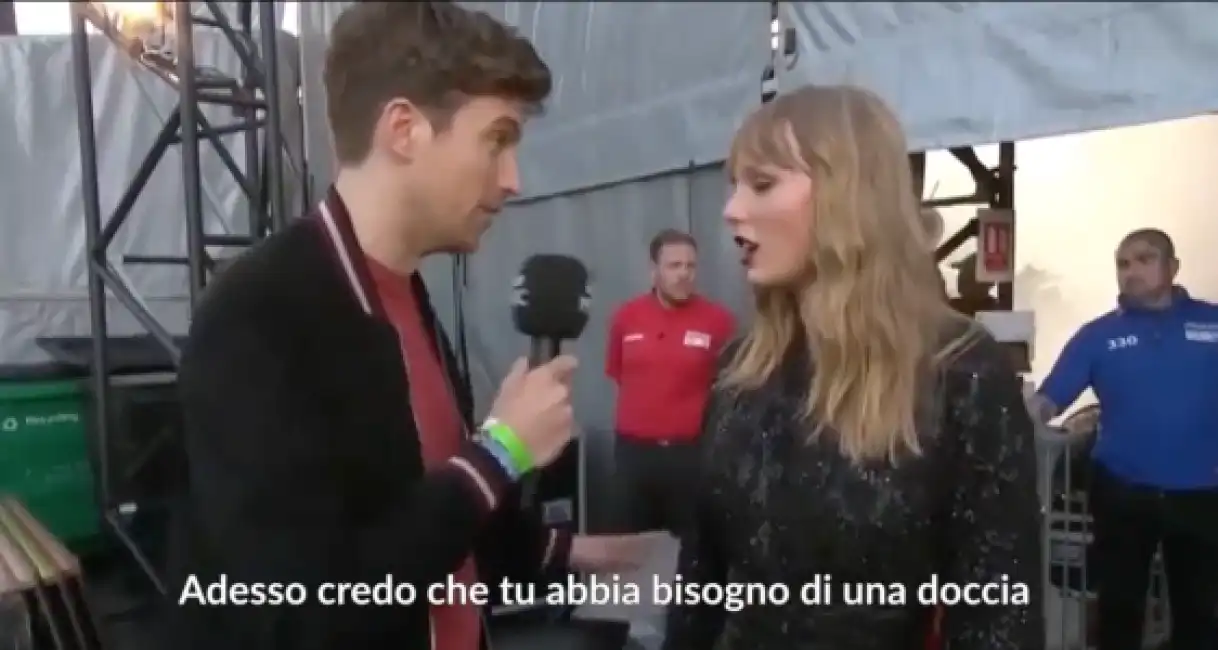 taylor swift e intervistatore