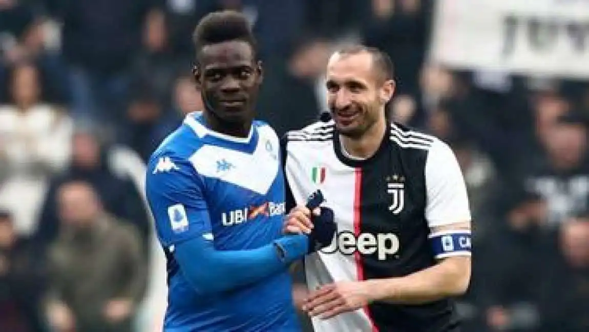 balotelli chiellini 3