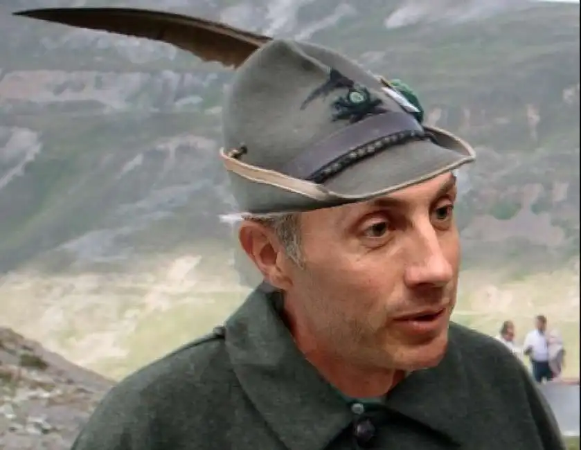 marco travaglio alpino alpini