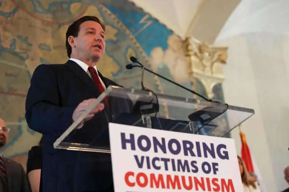 ron desantis 8