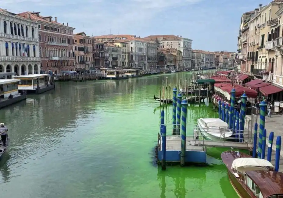 acqua verde a venezia 1