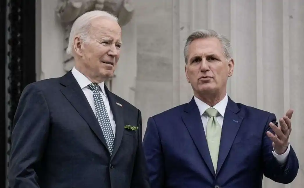 joe biden kevin mccarthy 