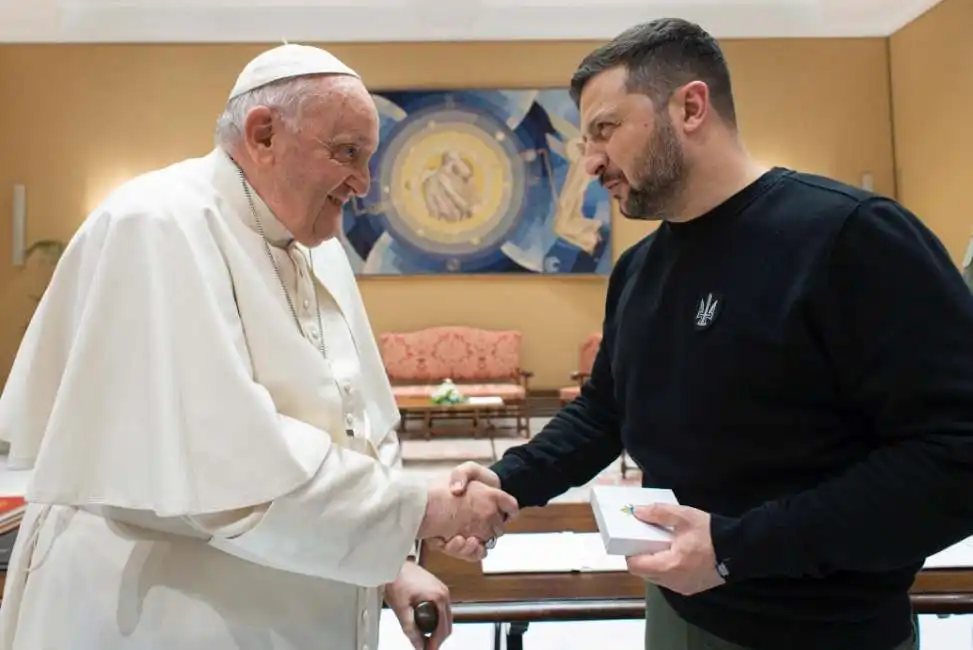 papa francesco volodymyr zelensky - 2 bergoglio 