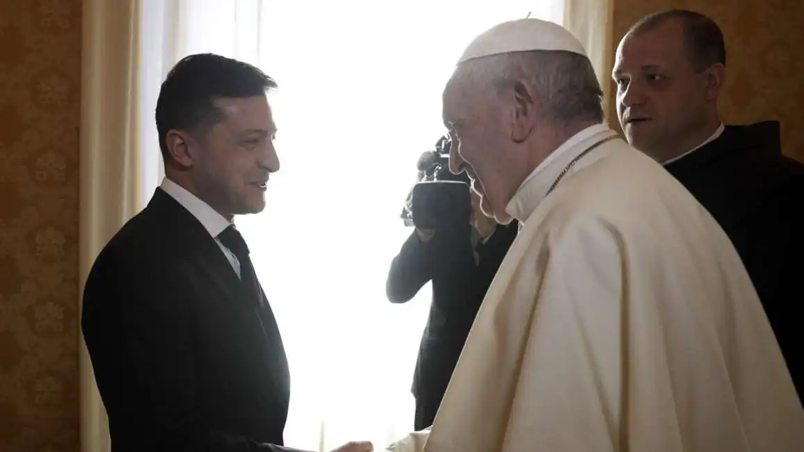 volodymyr zelensky papa francesco 