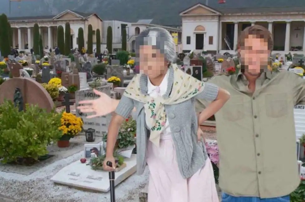 abusi al cimitero