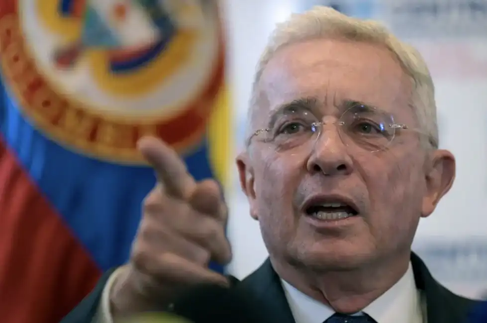 alvaro uribe