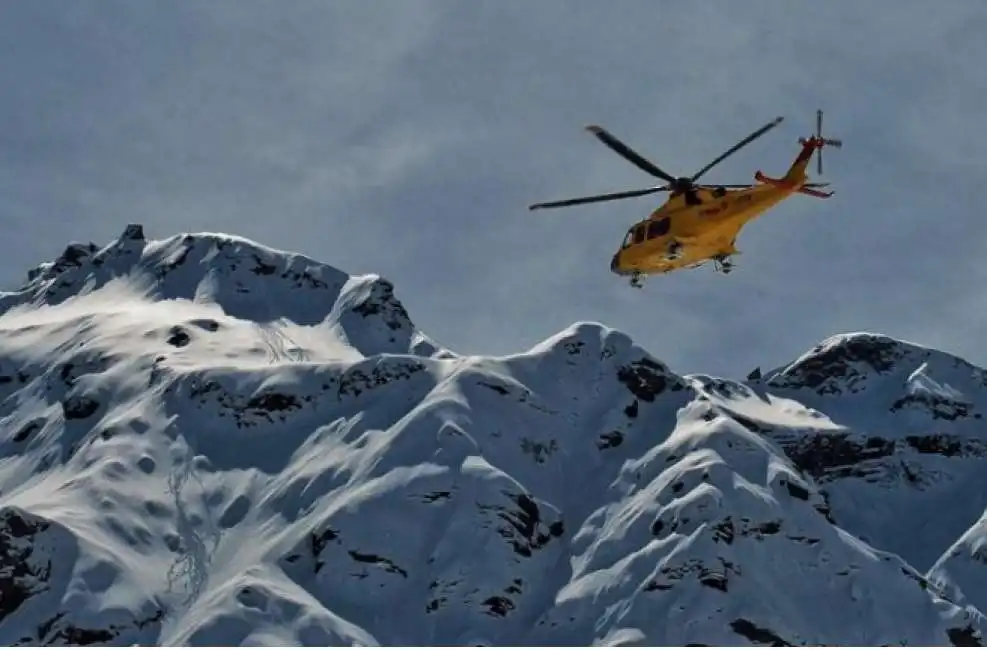 soccorso alpino monte paramont valle d aosta