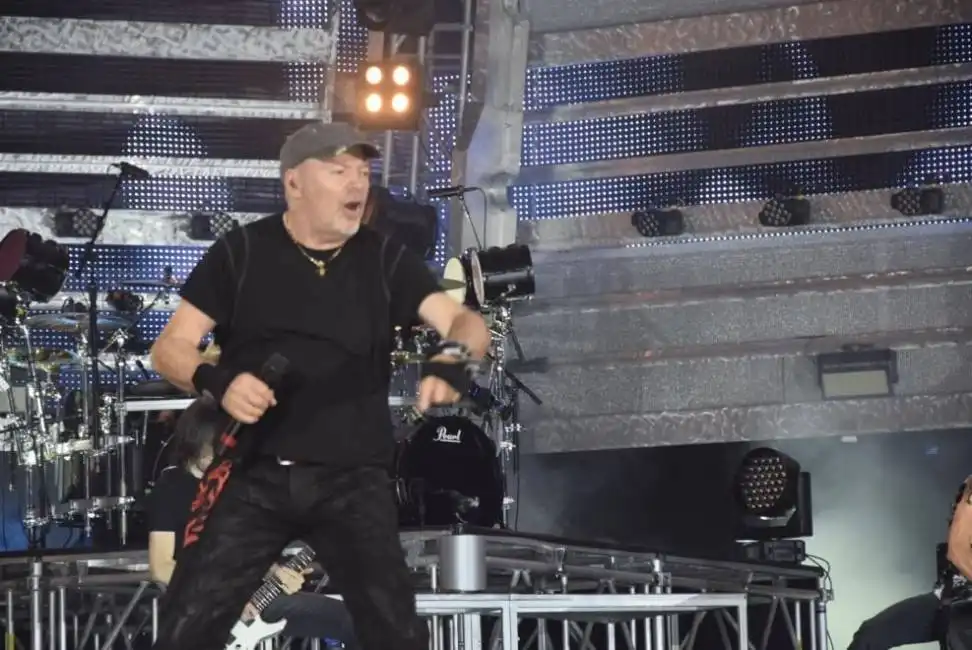 vasco rossi bari