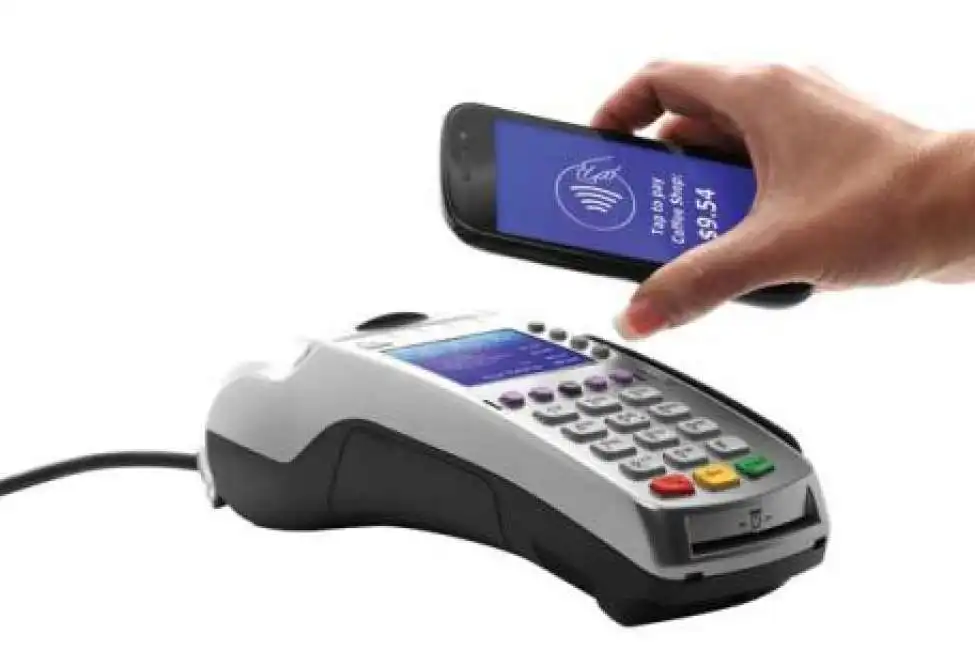 pagamenti contactless pos bancomat smartphone