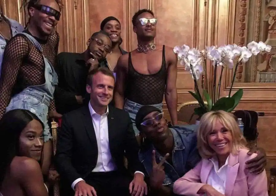 emmanuel e brigitte macron