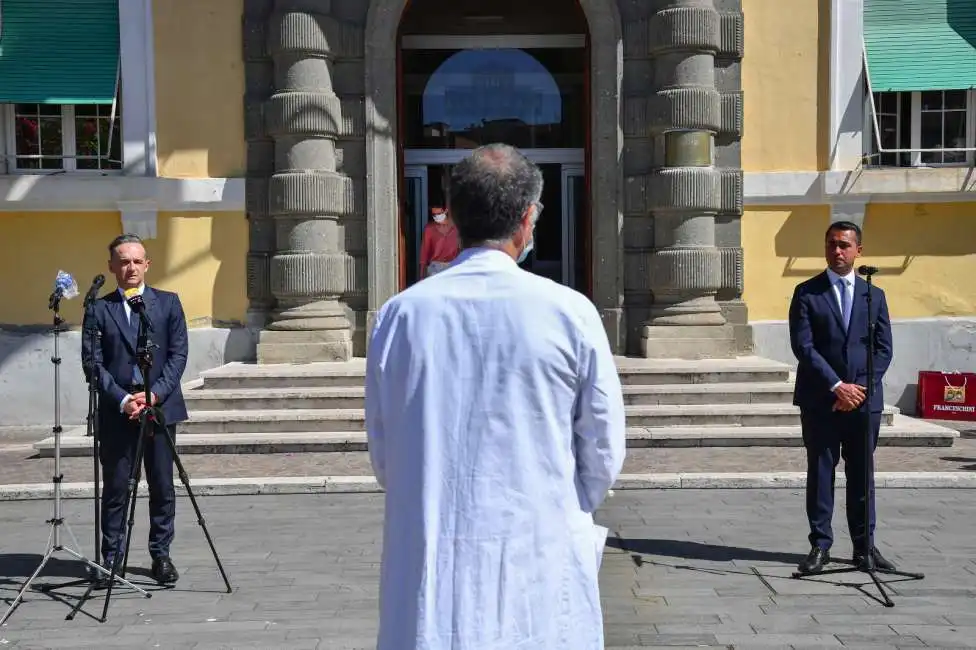 heiko maas e luigi di maio allo spallanzani