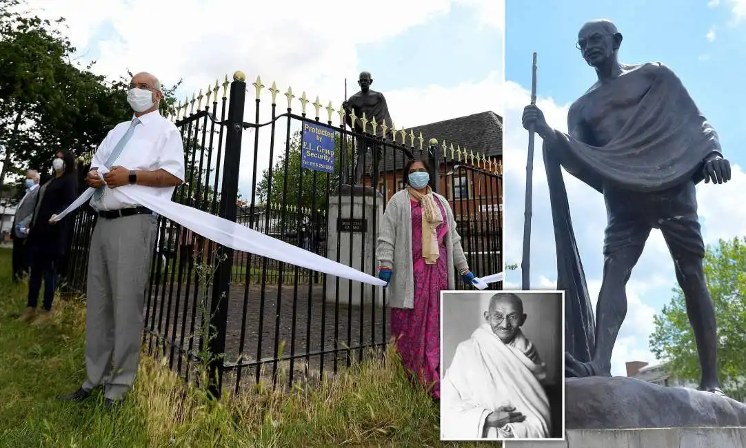 mahatma gandhi leicester