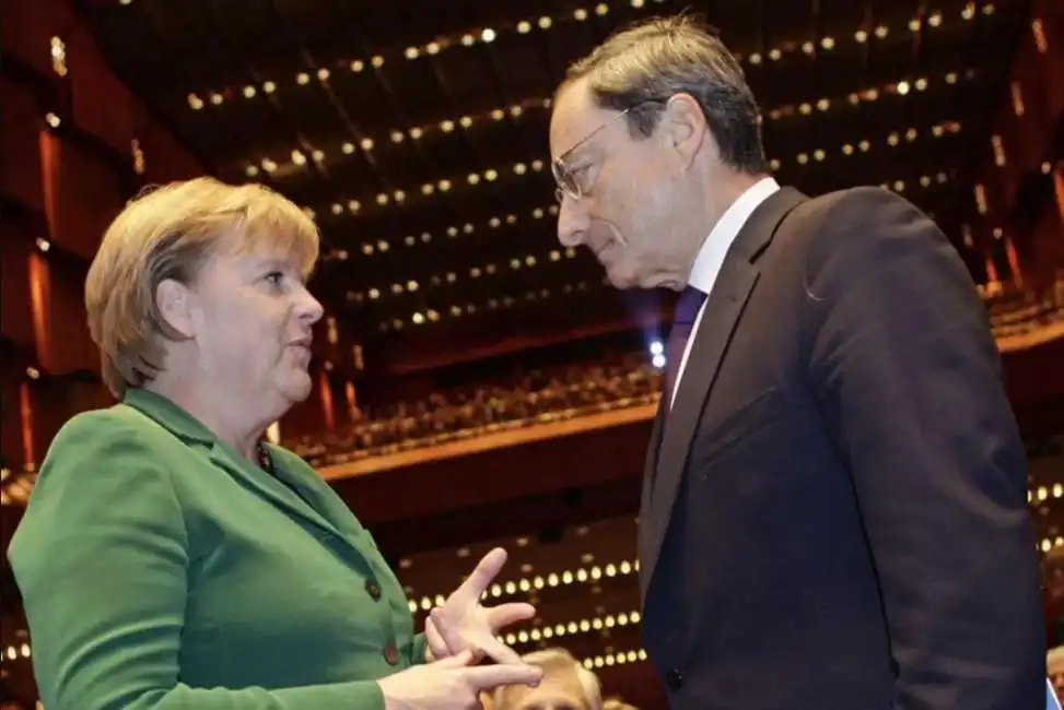 angela merkel e mario draghi