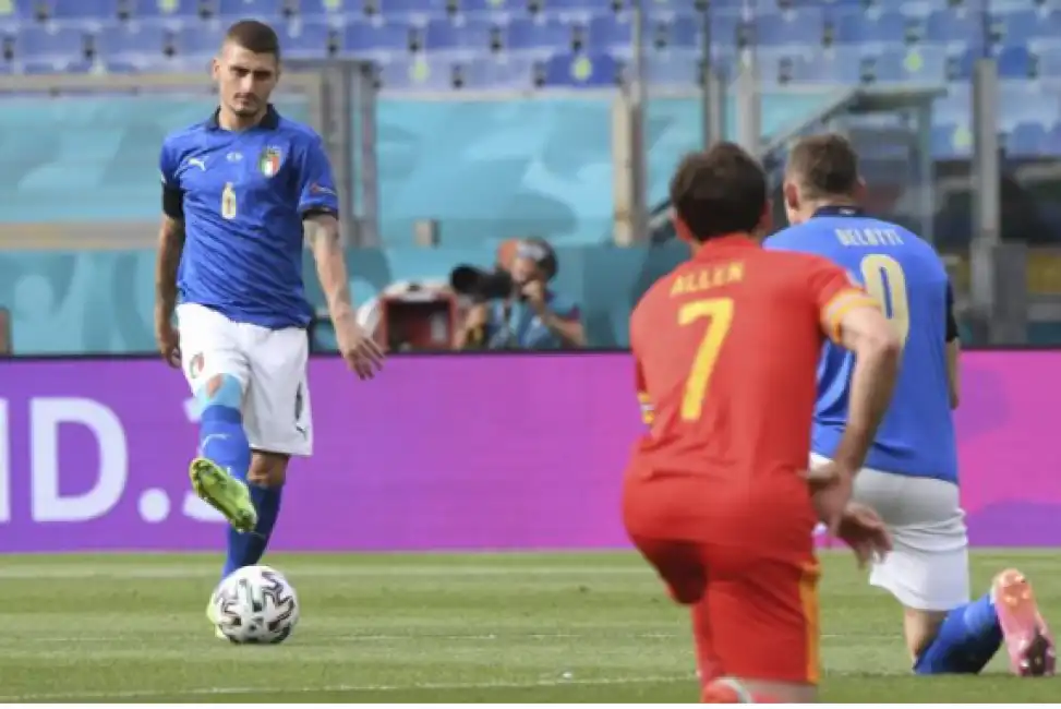 italia galles azzurri in ginocchio