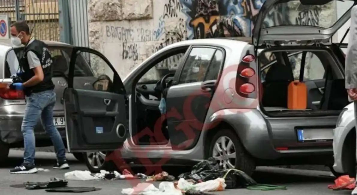 ordigno nell'auto di marco doria a roma 