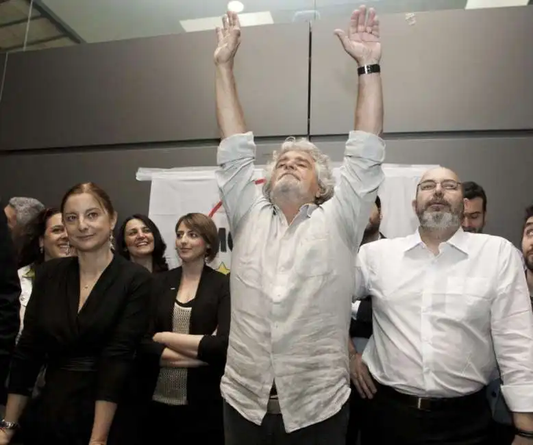 roberta lombardi vito crimi beppe grillo