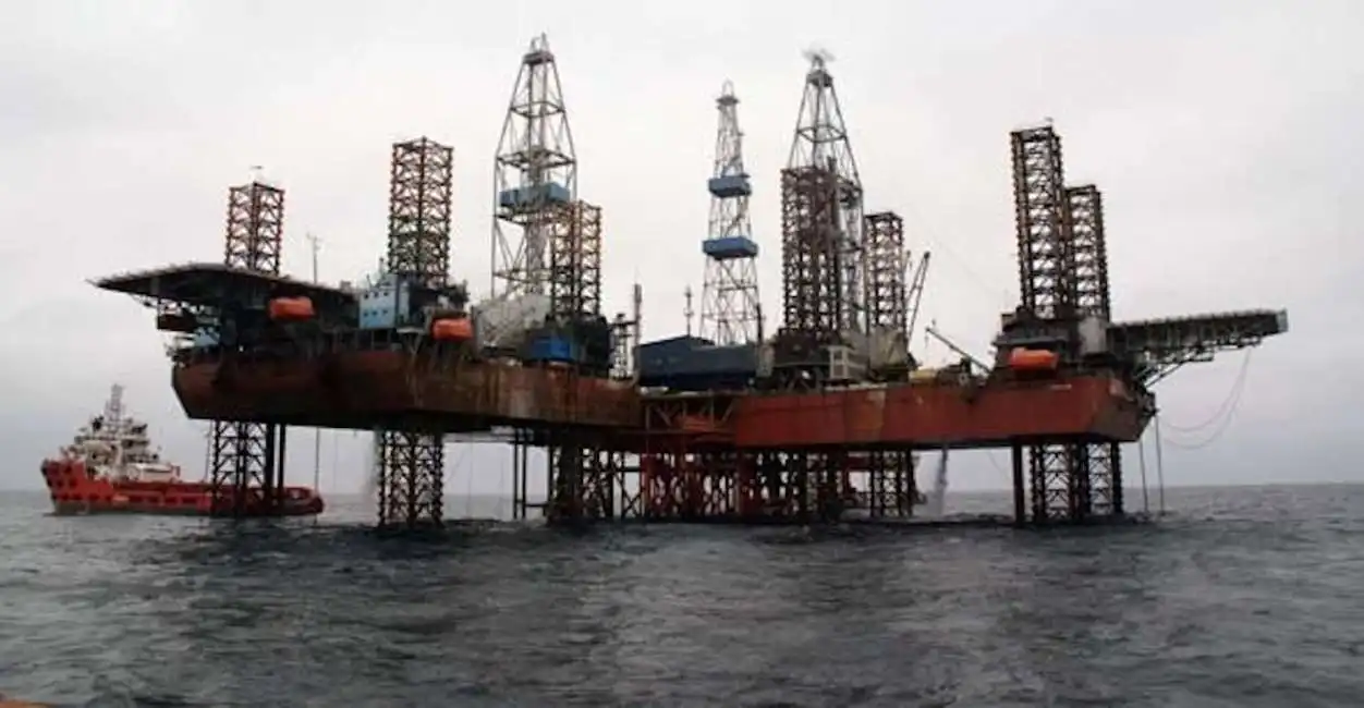 colpite le piattaforme di gas in crimea 1