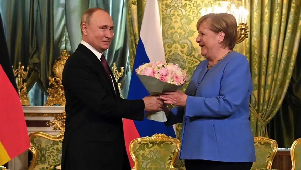 merkel putin