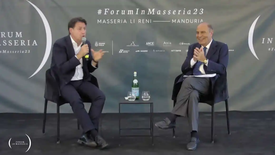 giuseppe conte ospite di bruno vespa al forum in masseria 