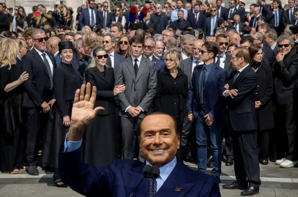 silvio berlusconi barbara eleonora luigi marina pier silvio paolo funerali 