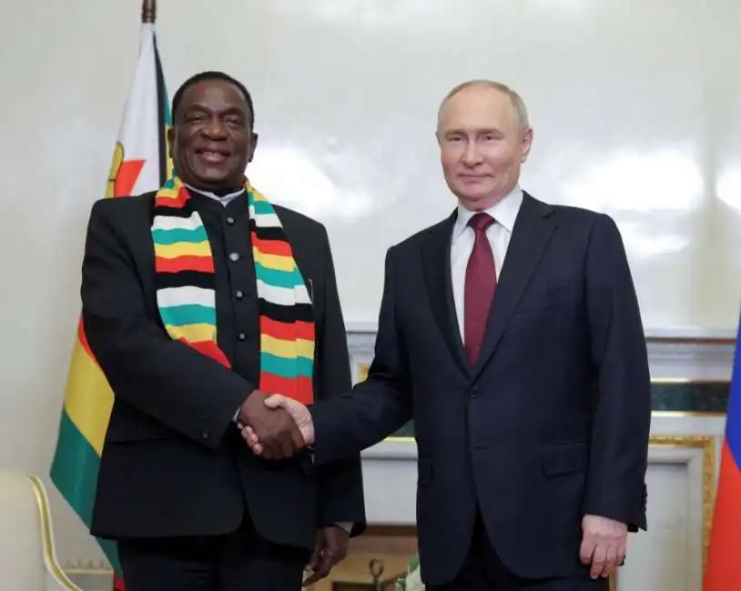 emmerson mnangagwa vladimir putin 1