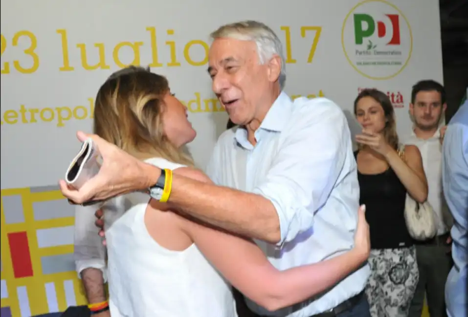 abbraccio boschi pisapia